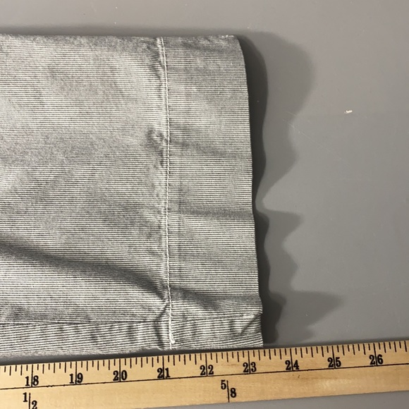 Liz & Co Women’s Blue & White Pinstripe Stretch Capris Pants Size 12 - Picture 10 of 13